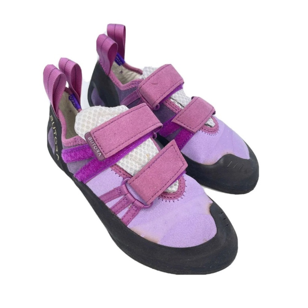 Climbing shoes
